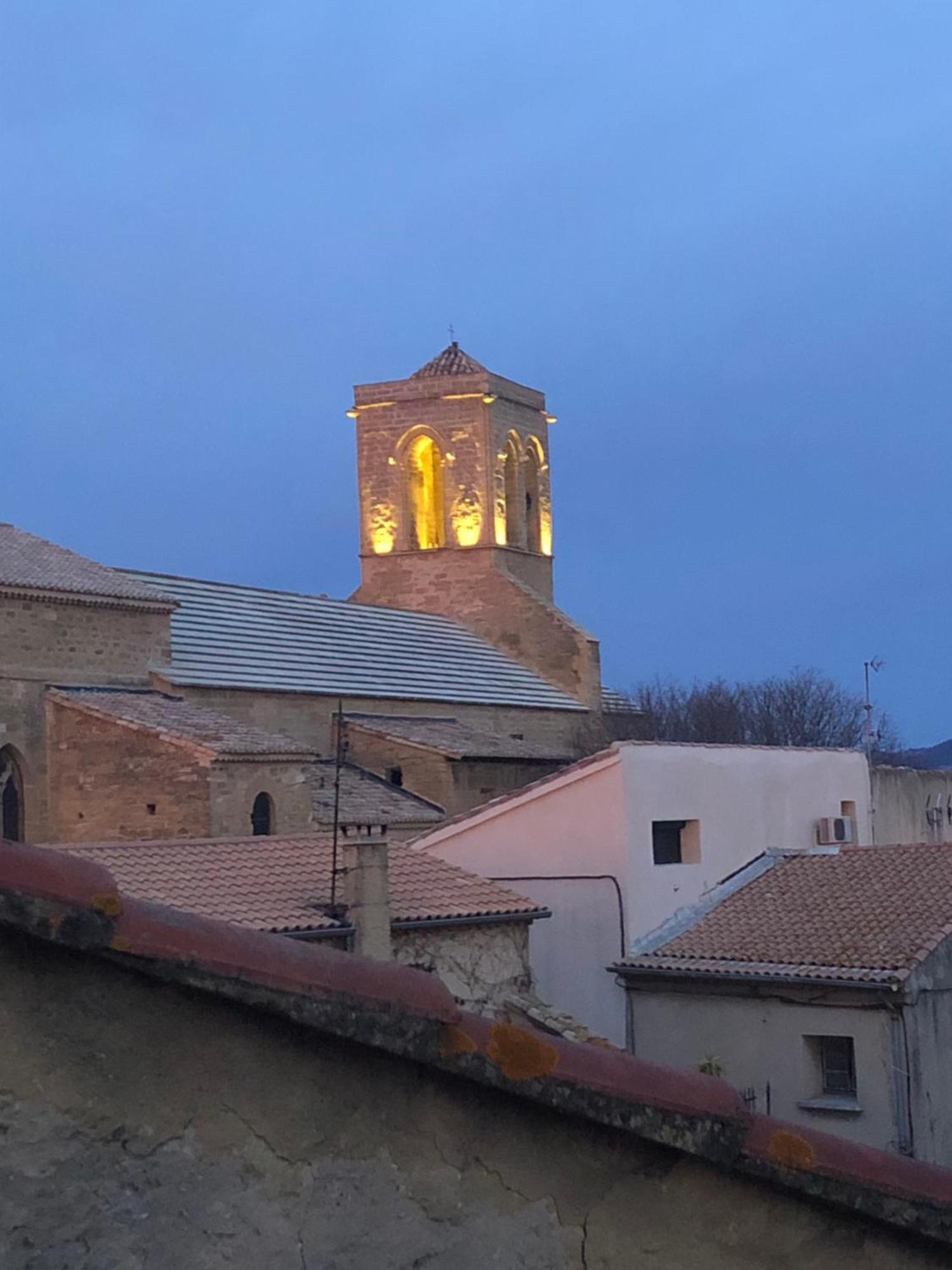 Отель Entre Vignes Et Dentelles Courthezon Экстерьер фото